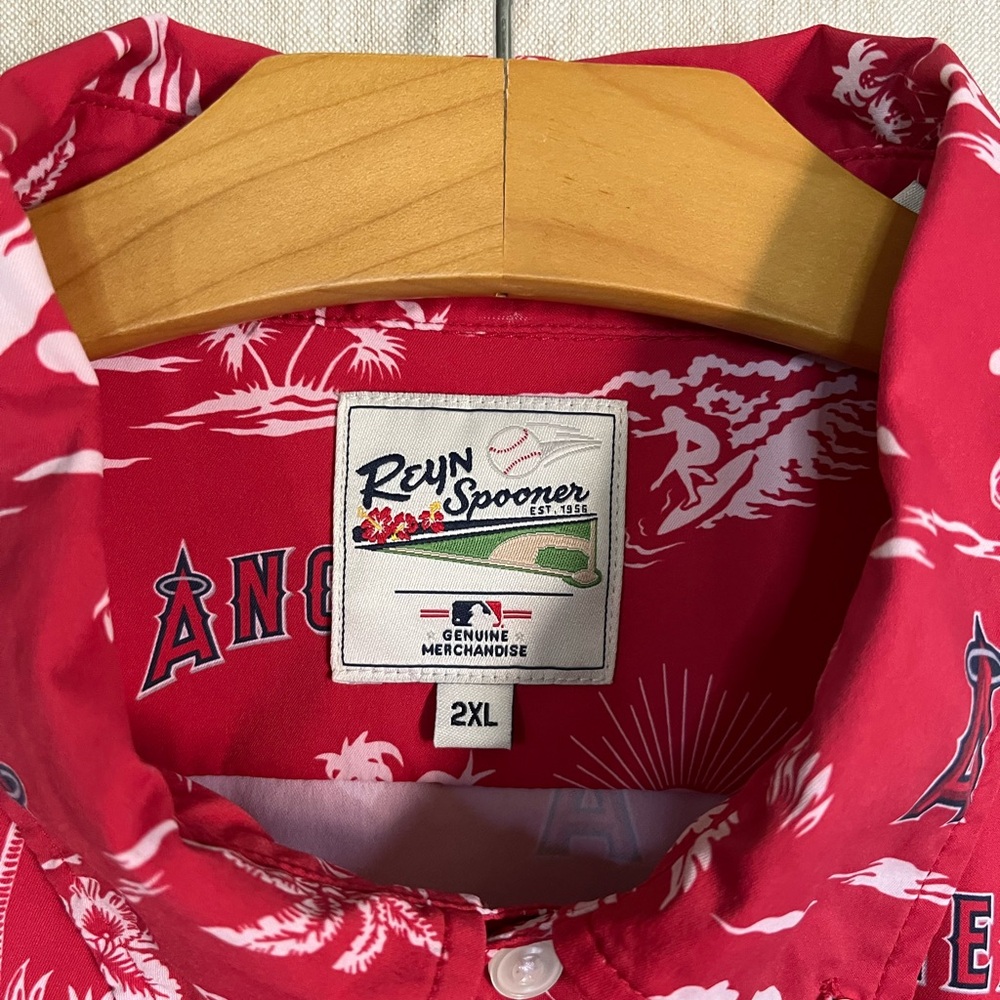 Reyn Spooner MLB Los Angeles Angels Kekai Performance Button Front Shirt